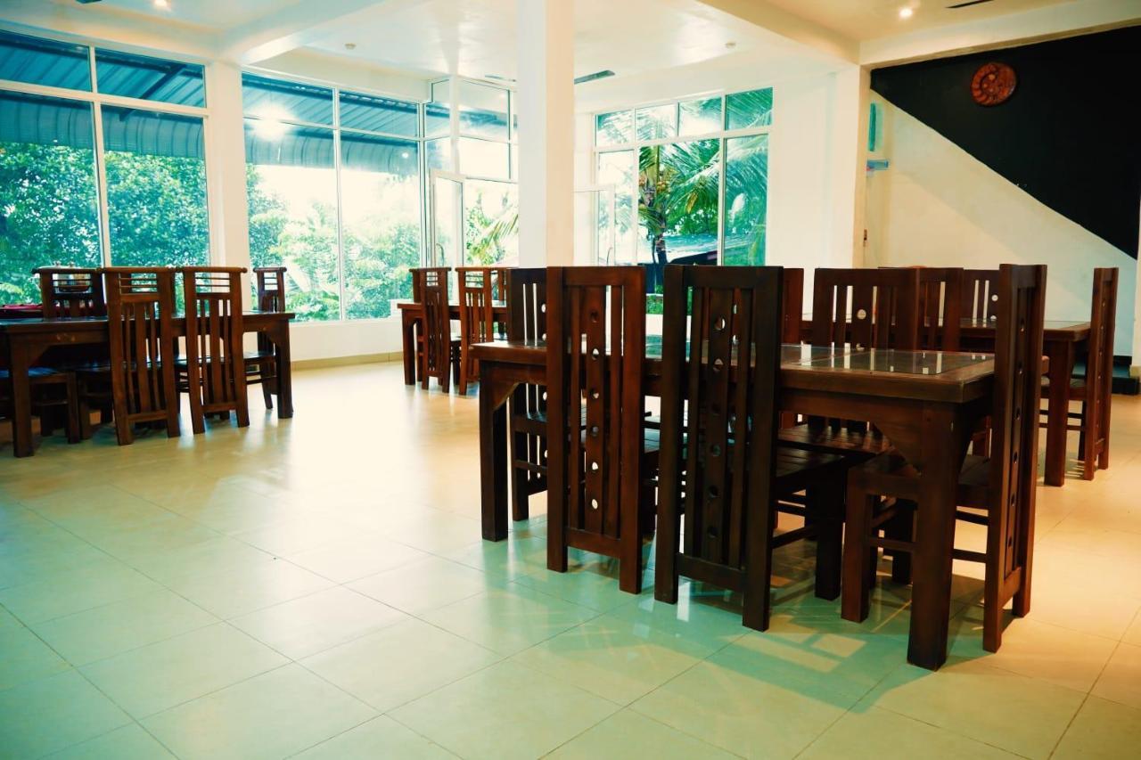 Discovery Resort Ratnapura Buitenkant foto