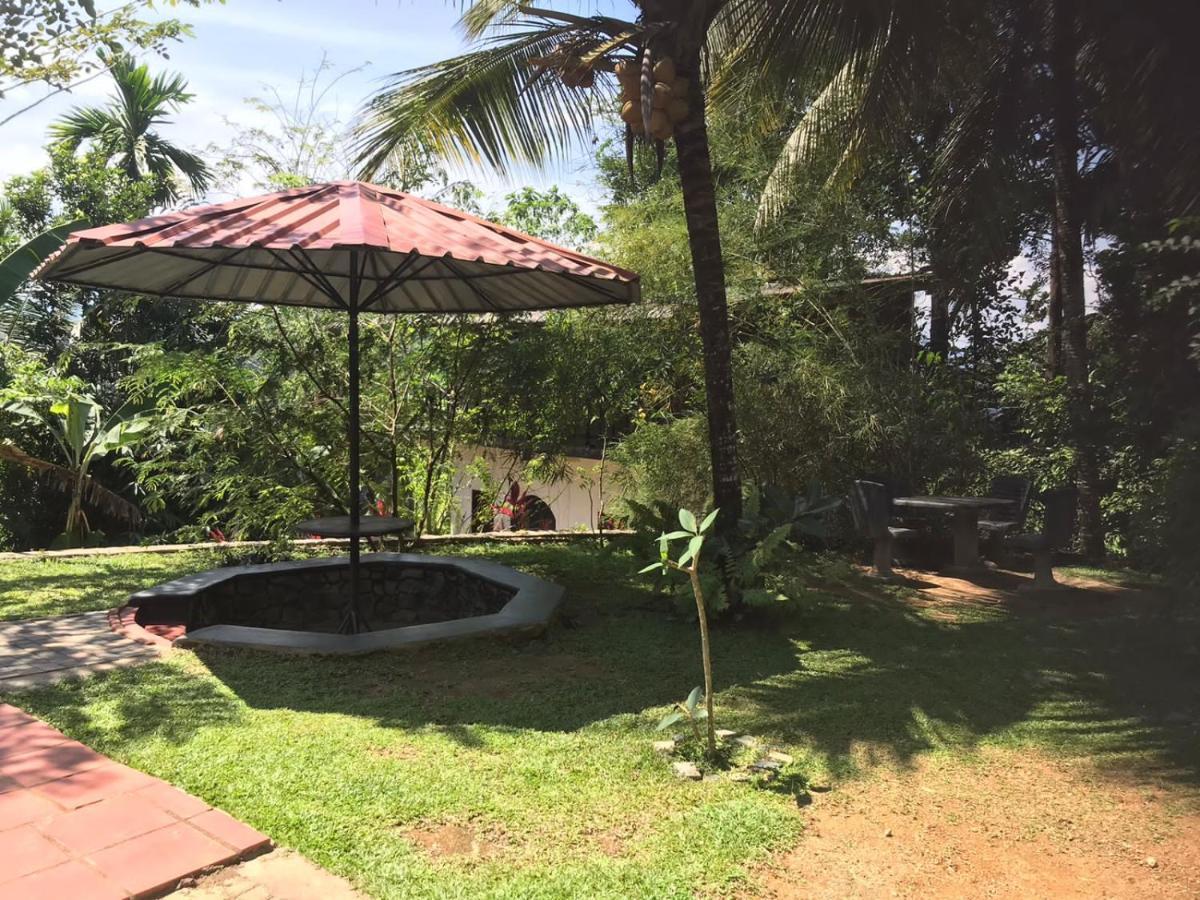 Discovery Resort Ratnapura Buitenkant foto